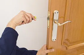 Lock Locksmith Tech Jamaica, NY 718-737-7753 - lock-changing