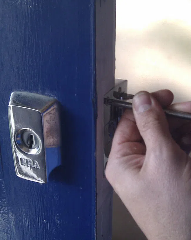 Lock Locksmith Tech Jamaica, NY 718-737-7753 - locksmith-service